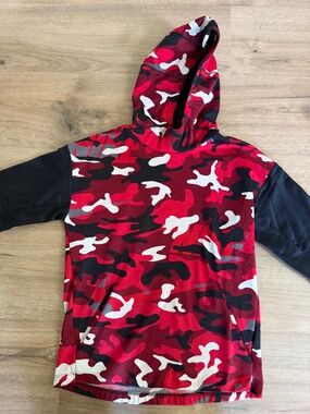 Nike boys dri fit hooded sweatshirt size large
